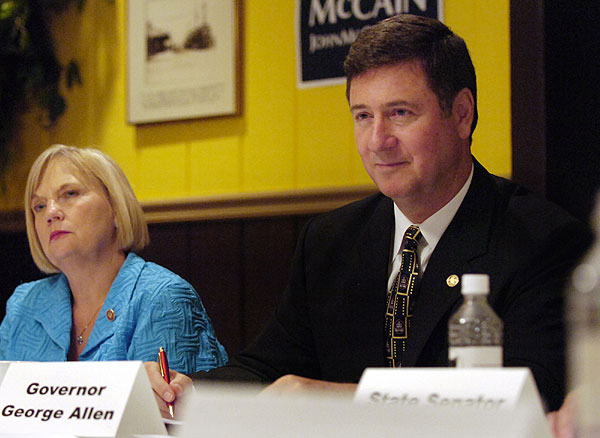 Gov. Allen and Rep. Drake discuss the effects of high energy prices with local business owners in Virginia Beach