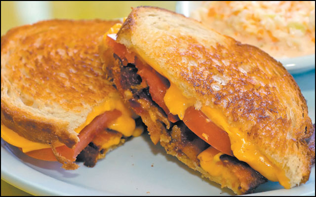 Taste Test: Grilled Cheese Sandwich - The Grill at Great Bridge