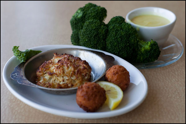 Taste Test: Crab Cakes - Surf Rider